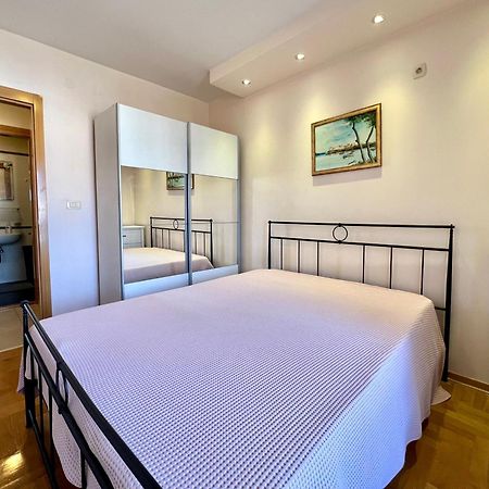 Apartment Verdan Bar Bagian luar foto